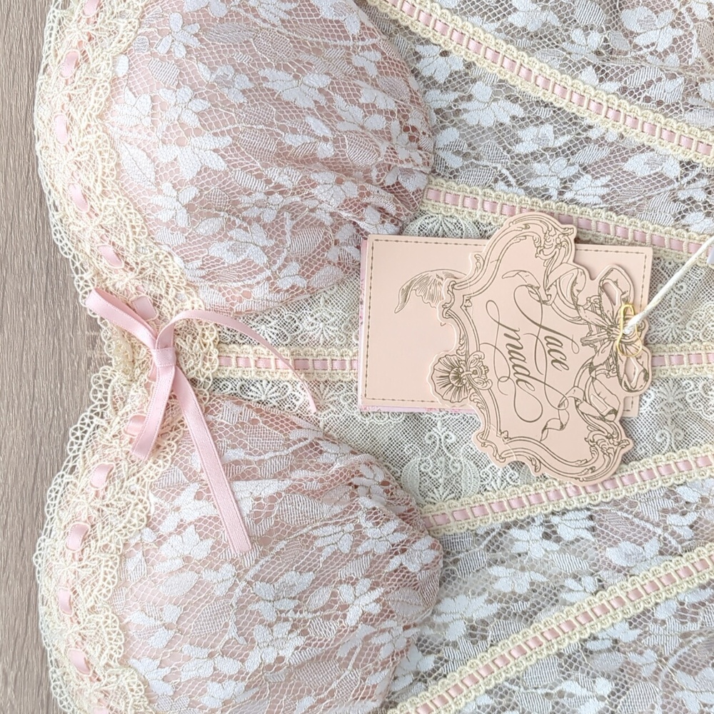 Elegant Lace Midi Dress in Pink and Cream